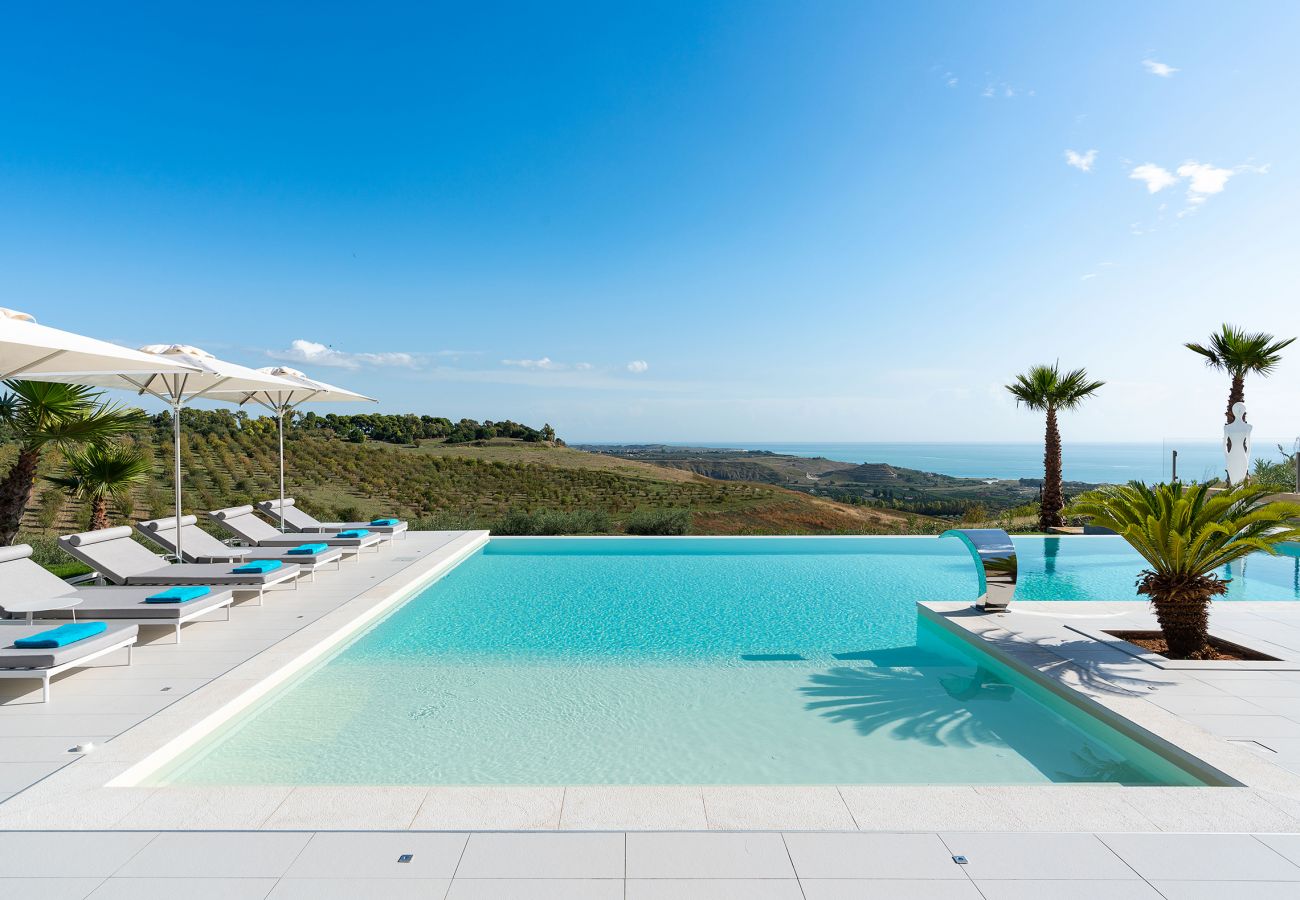 Villa a Ribera - Lussuosa villa con piscina situata nei dintorni di Ribera, Agrigento, Sicily – 6 pax