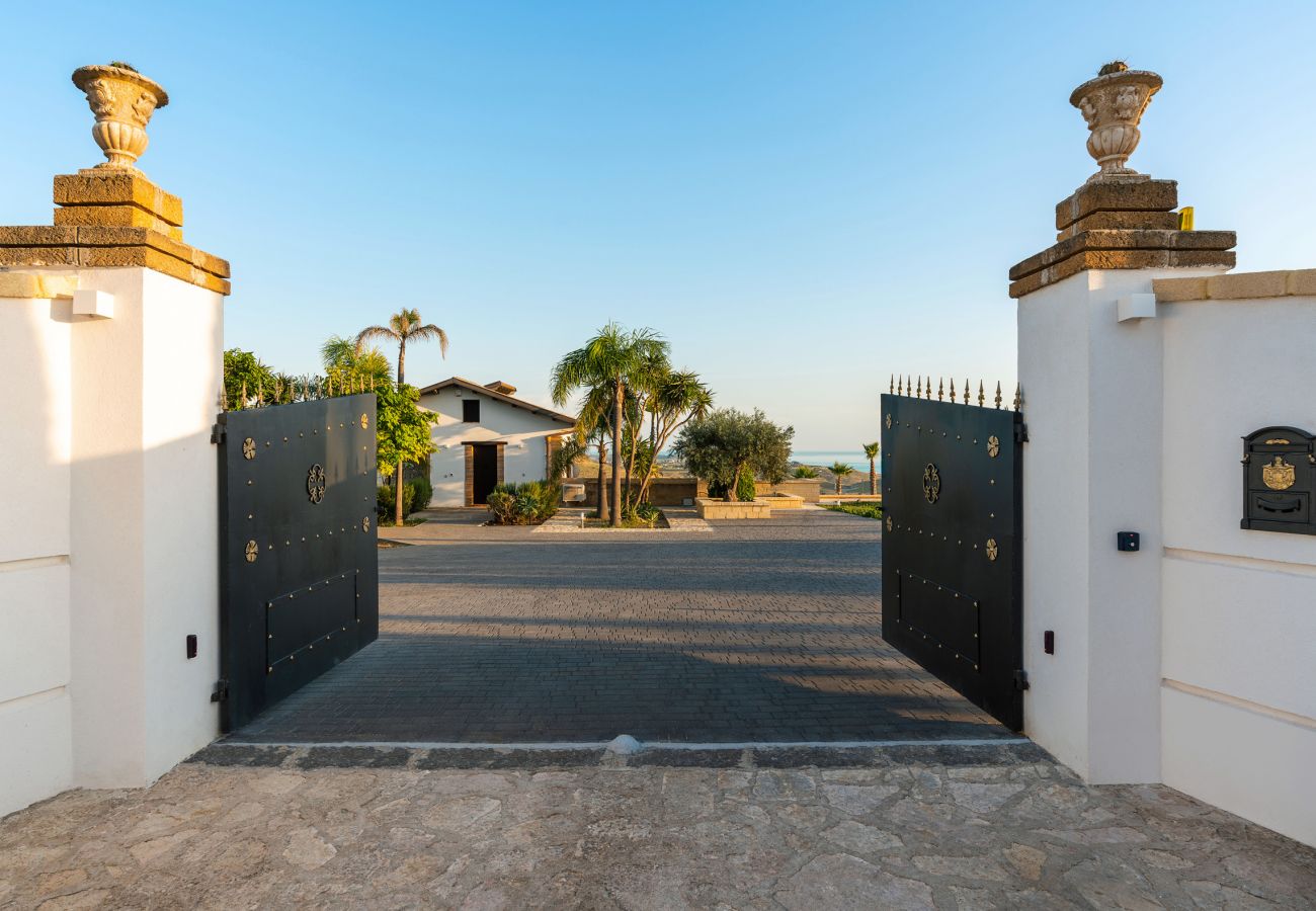 Villa a Ribera - Lussuosa villa con piscina situata nei dintorni di Ribera, Agrigento, Sicily – 6 pax