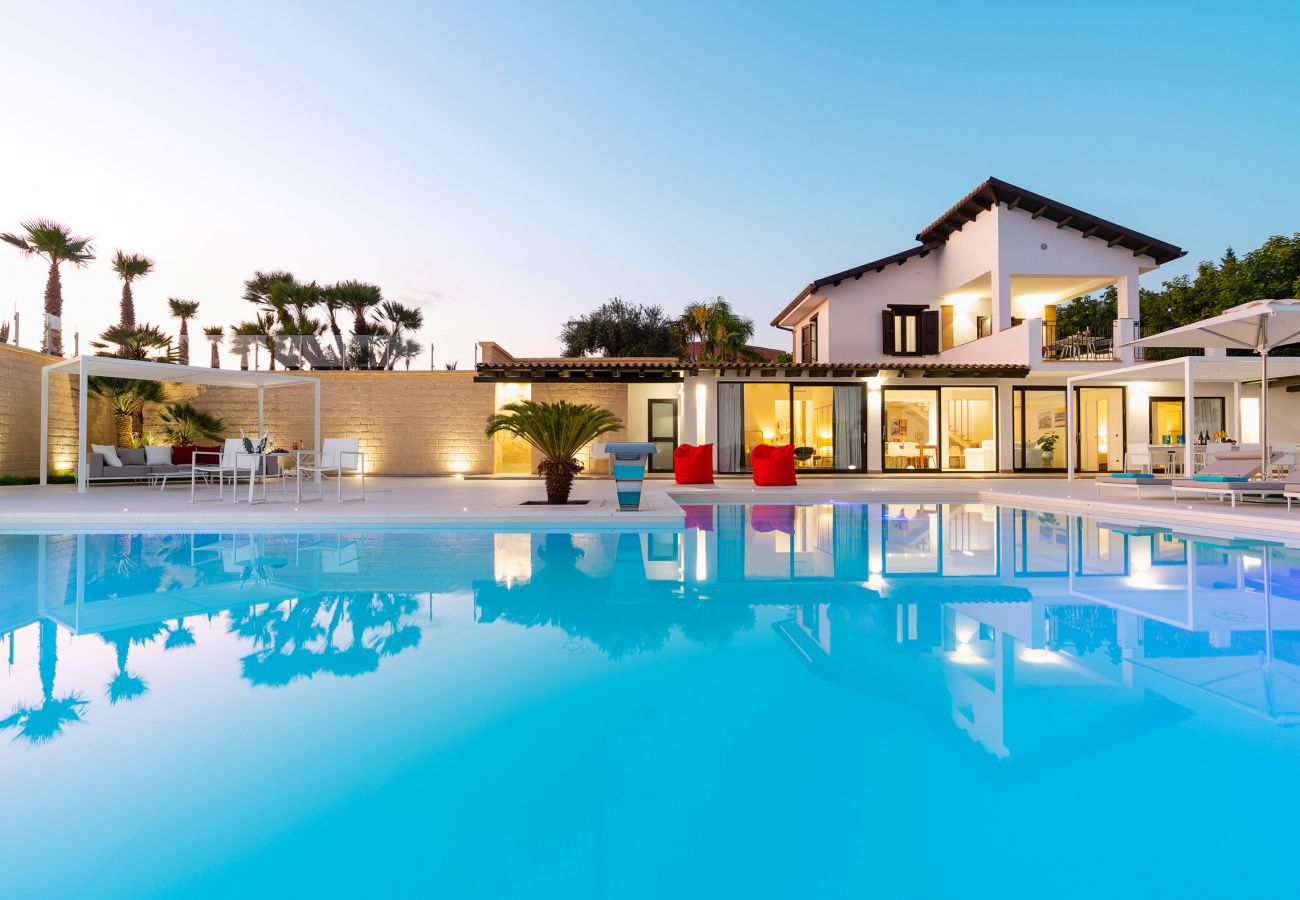 Villa a Ribera - Lussuosa villa con piscina situata nei dintorni di Ribera, Agrigento, Sicily – 6 pax