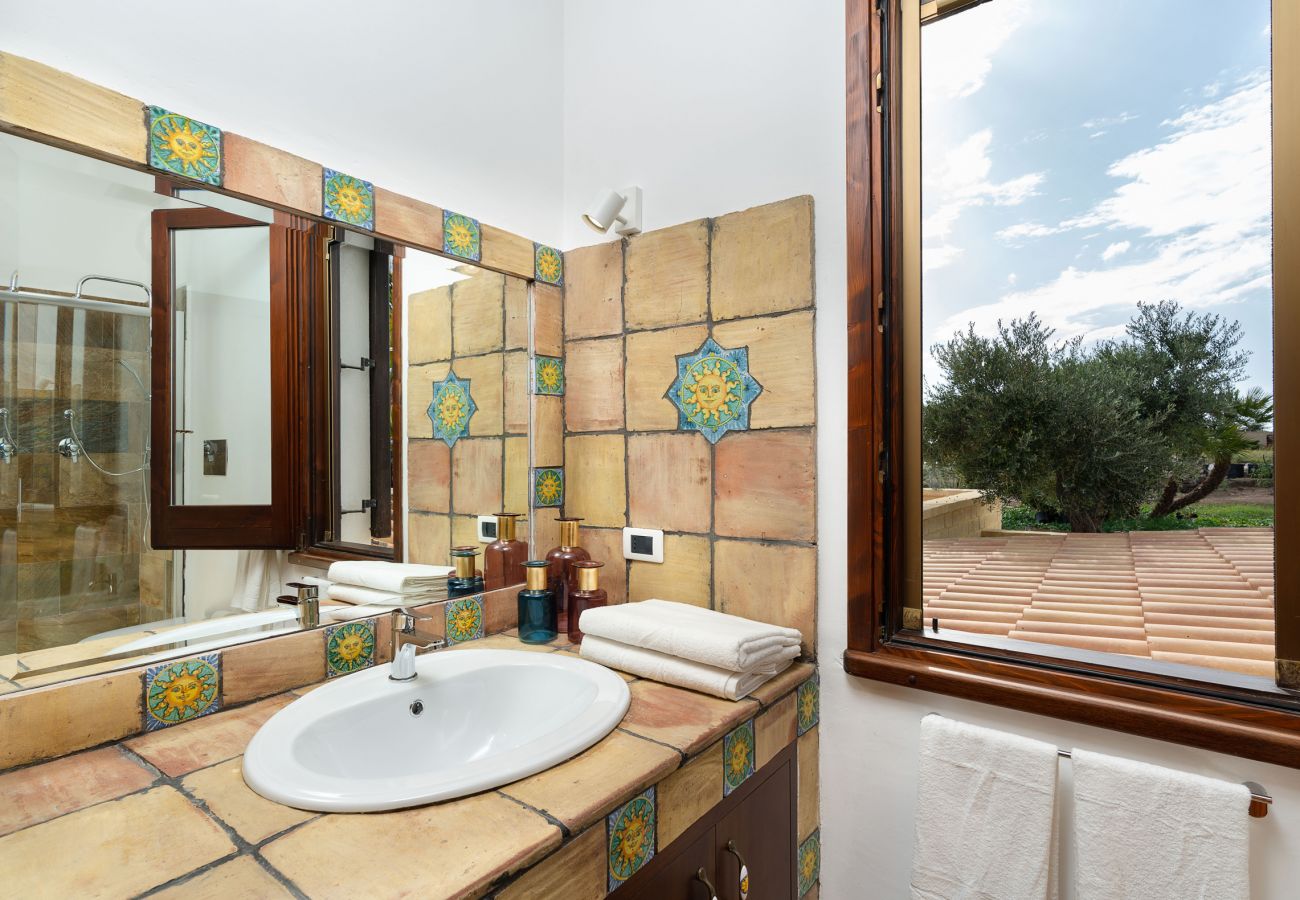 Villa a Ribera - Lussuosa villa con piscina situata nei dintorni di Ribera, Agrigento, Sicily – 6 pax